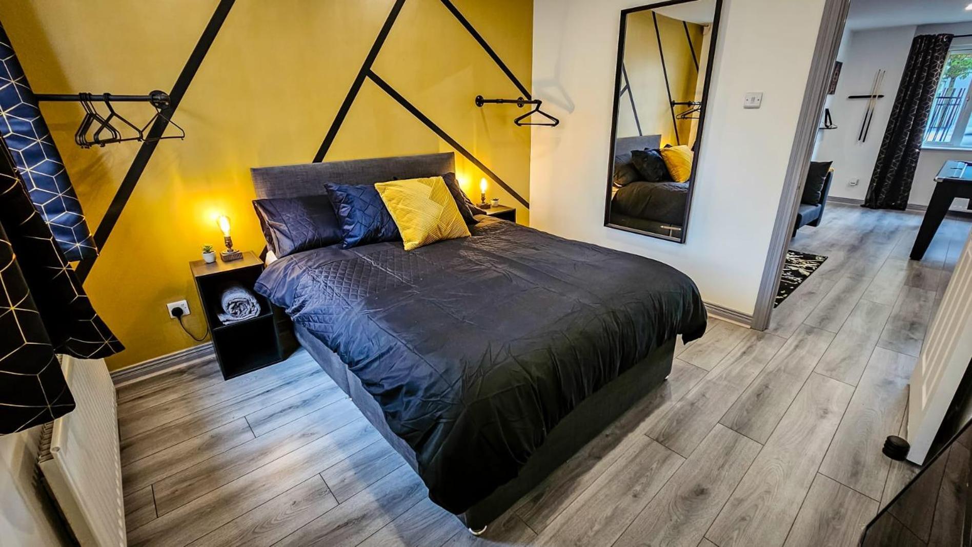 Modern City Centre Apartment Белфаст Екстер'єр фото